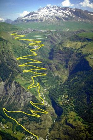 300px-lacets_alpedhuez.jpg